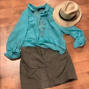 GAP favorite chino skirt sz 6 - putty color